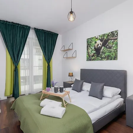 Zablocie Pet-Friendly Slusarska Apartment By Noclegi Renters Cracovia Esterno foto